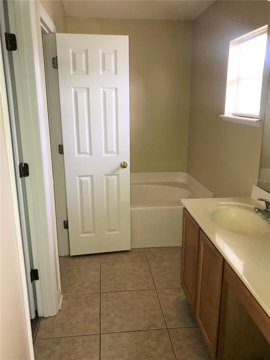 CANOE CREEK ESTATES - Residential Lease