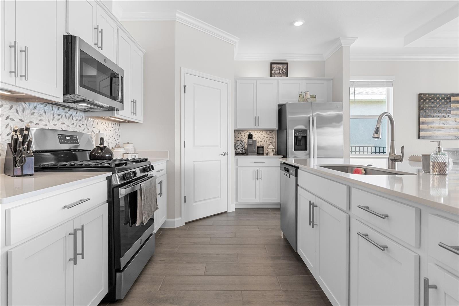 TUCKERS COVE - Residential