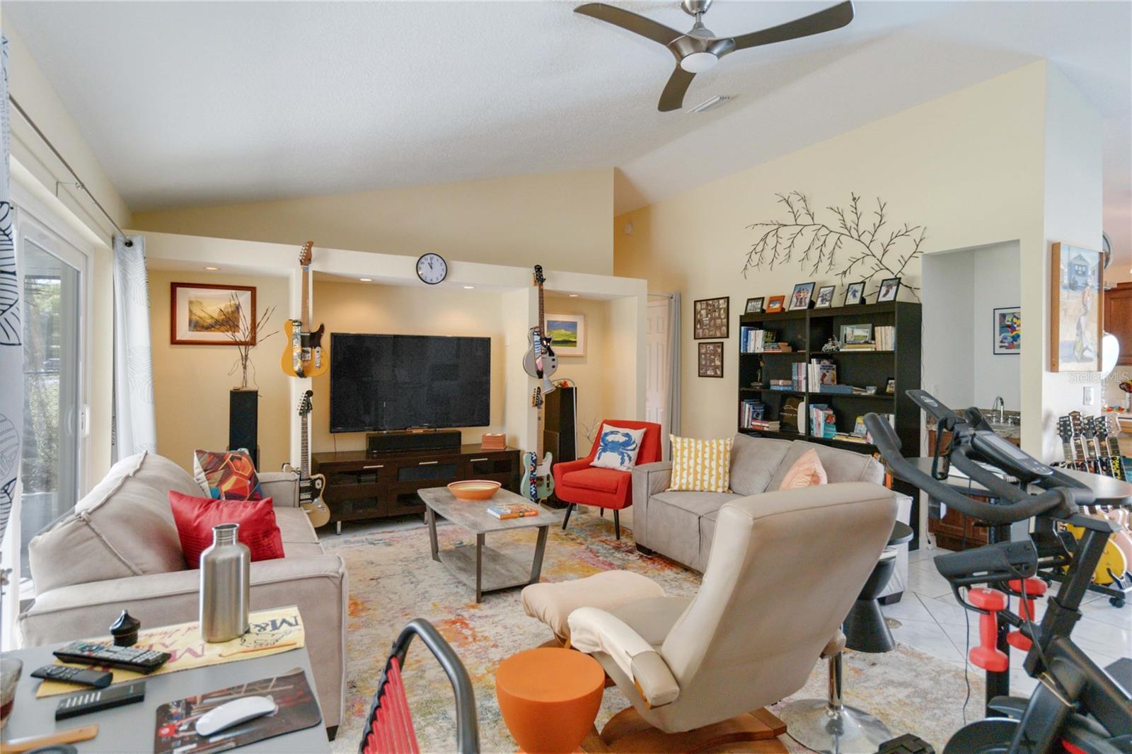 KINGS PARK UNIT 3 - Residential