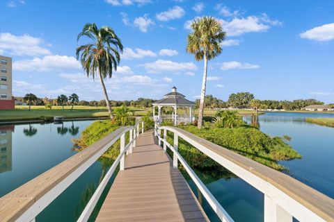 A home in PALMETTO