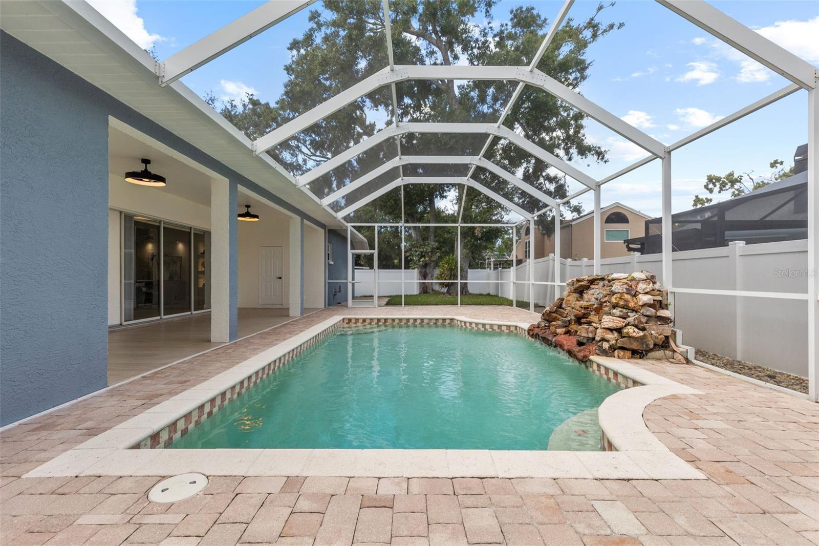 LONGBOAT LANDING - Residential