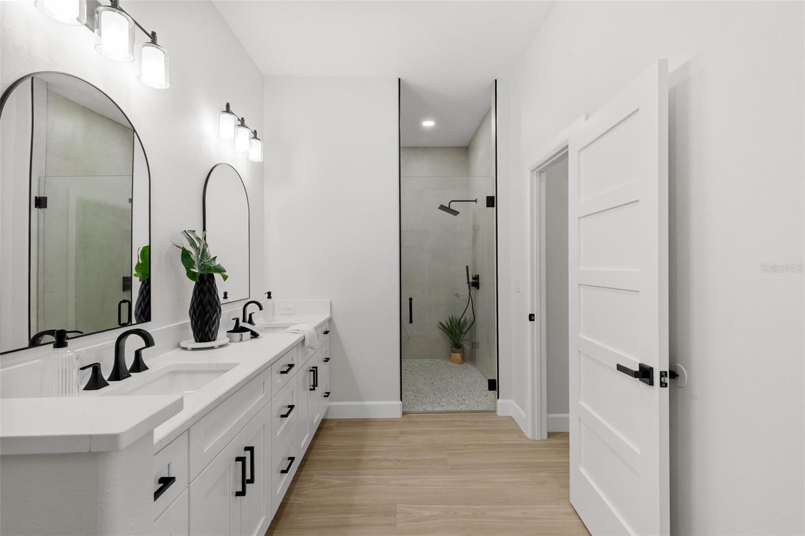 LONGBOAT LANDING - Residential