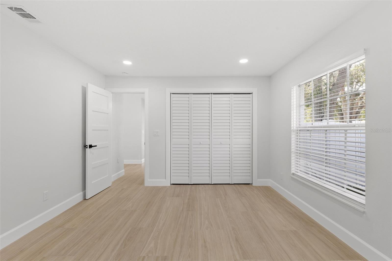 LONGBOAT LANDING - Residential