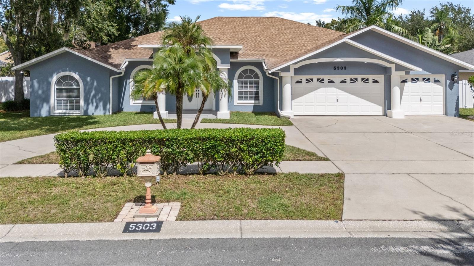 LONGBOAT LANDING - Residential