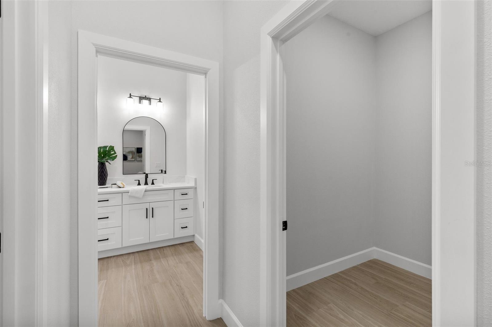 LONGBOAT LANDING - Residential