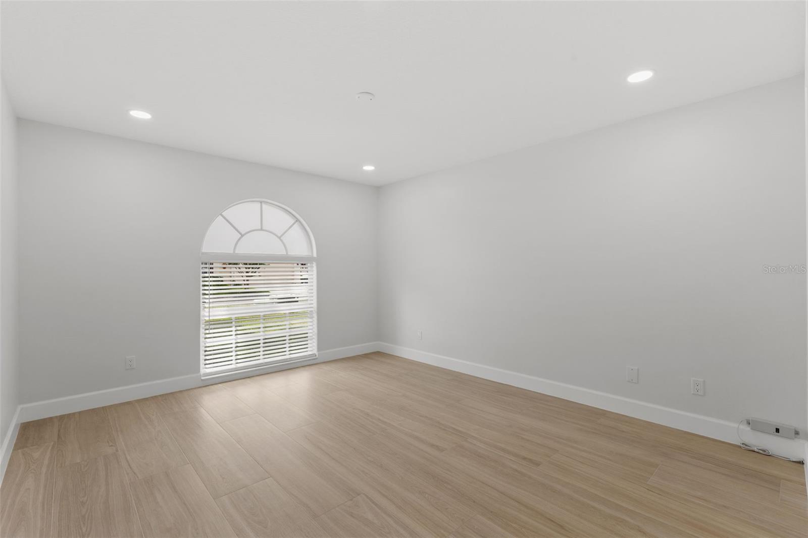 LONGBOAT LANDING - Residential