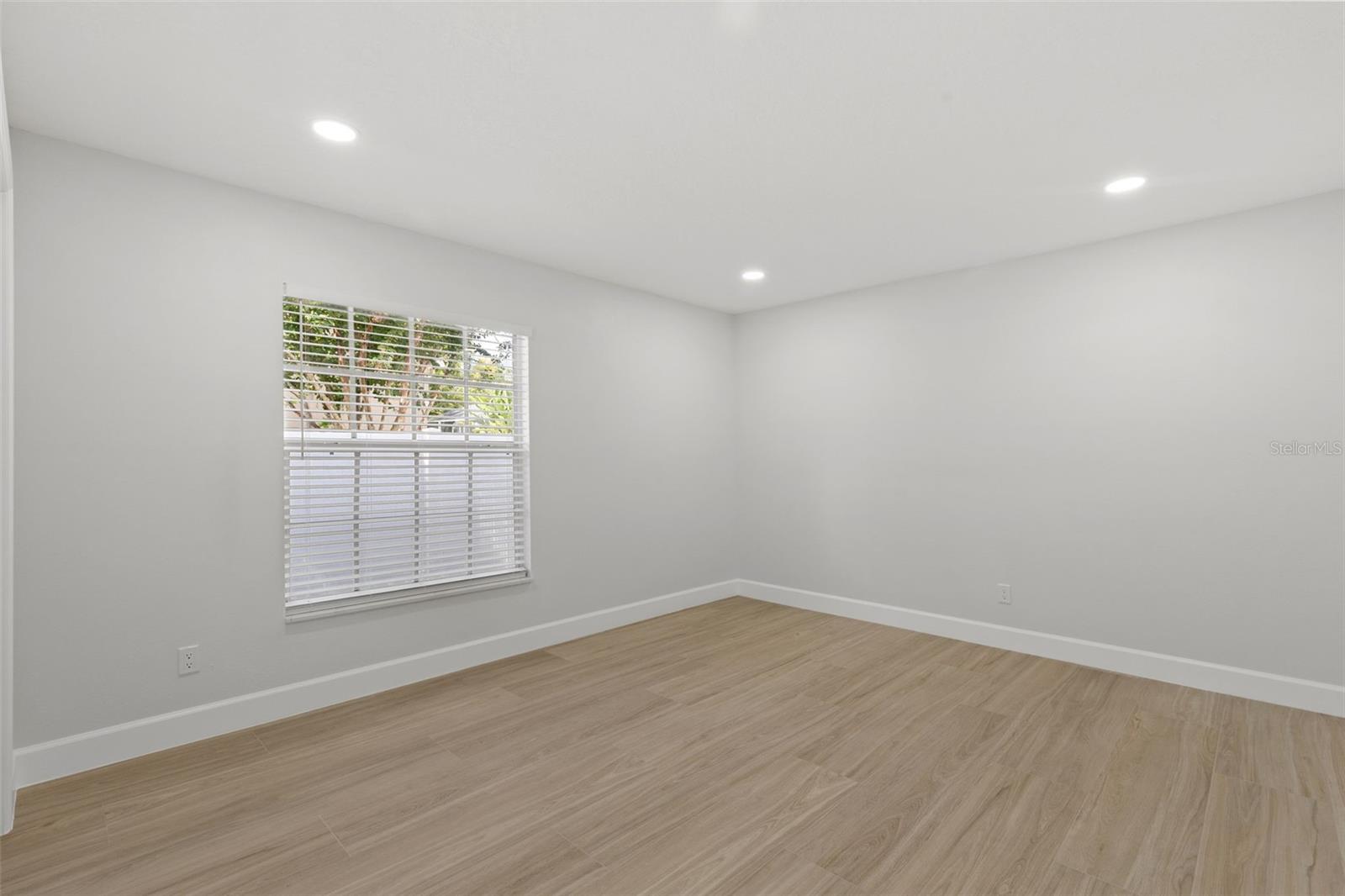 LONGBOAT LANDING - Residential