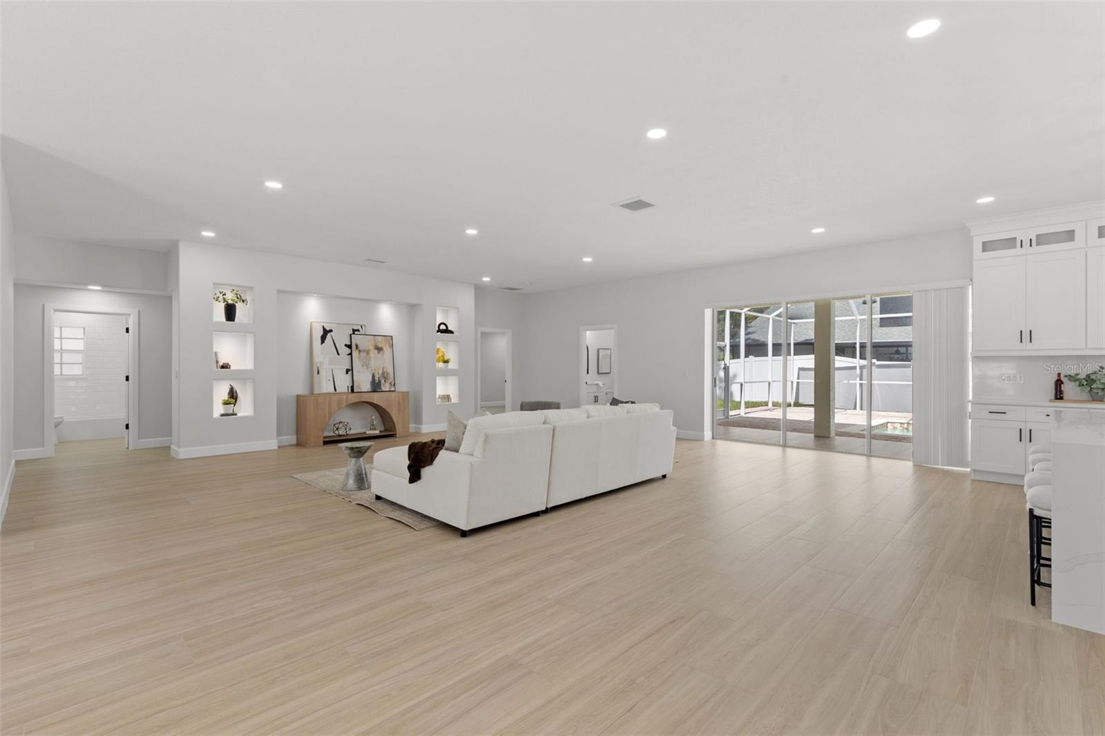 LONGBOAT LANDING - Residential