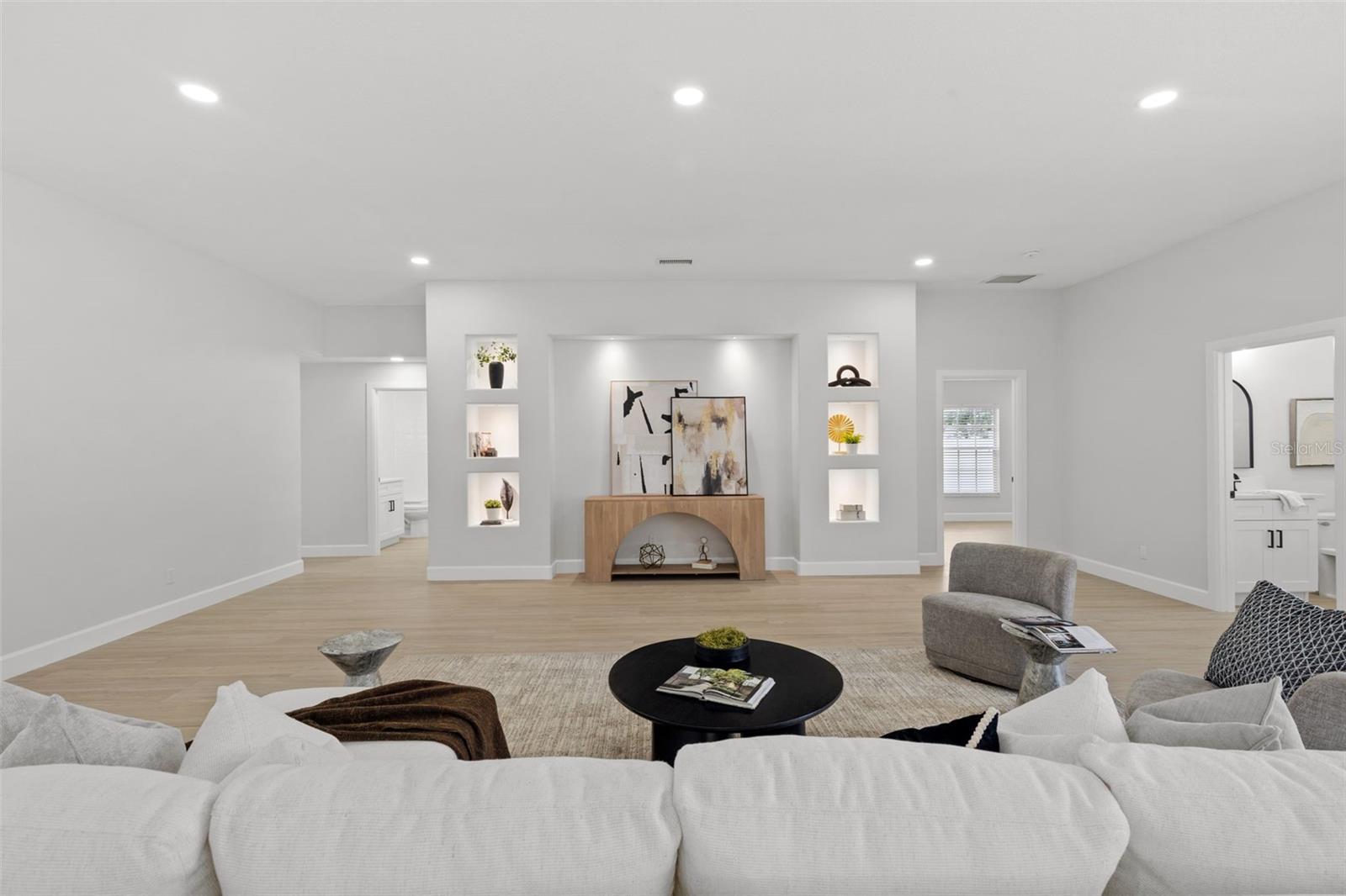 LONGBOAT LANDING - Residential