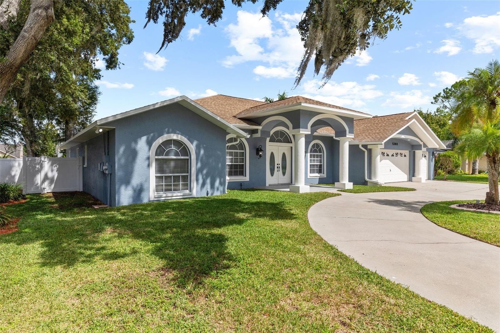 LONGBOAT LANDING - Residential