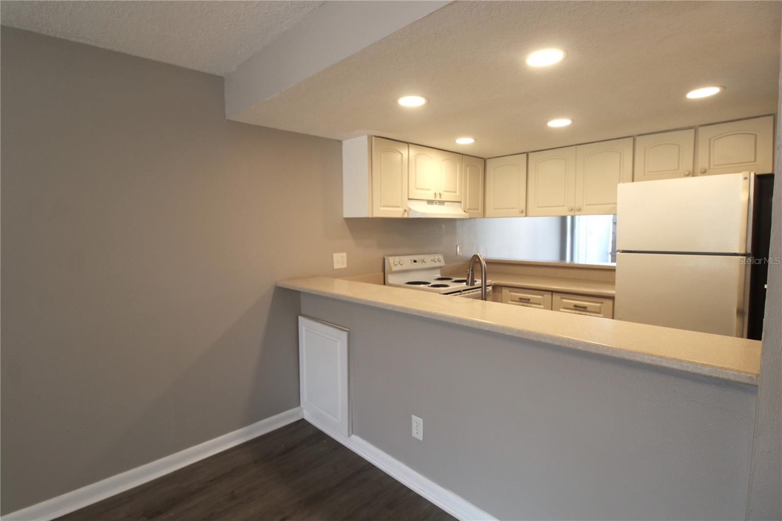 ROYAL POINCIANA - Residential Lease