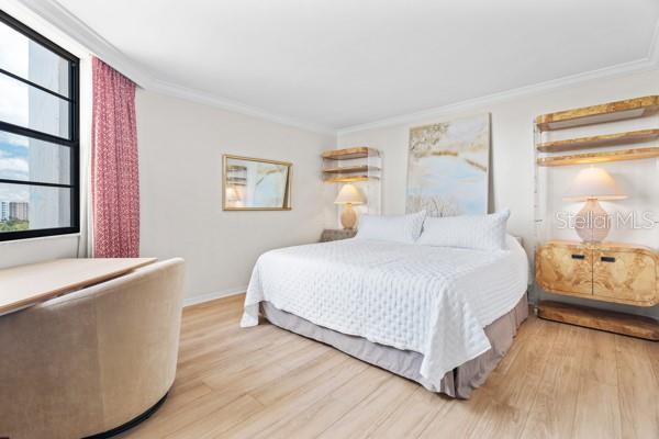 PRIVATEER SOUTH - Residential Lease