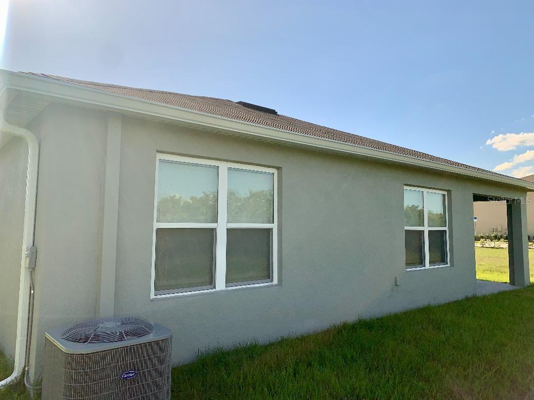 LAKES/LAUREL HLNDS PH 2B - Residential Lease