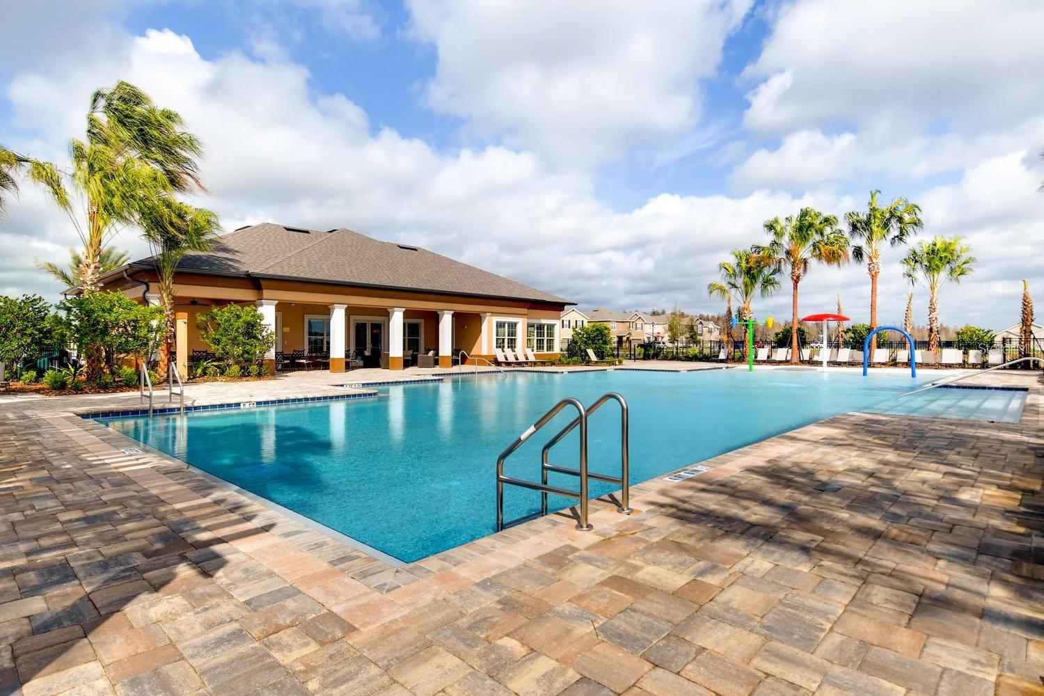 LAKES/LAUREL HLNDS PH 2B - Residential Lease