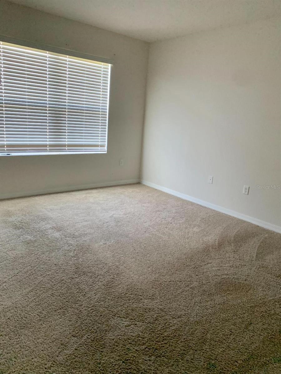 LAKES/LAUREL HLNDS PH 2B - Residential Lease
