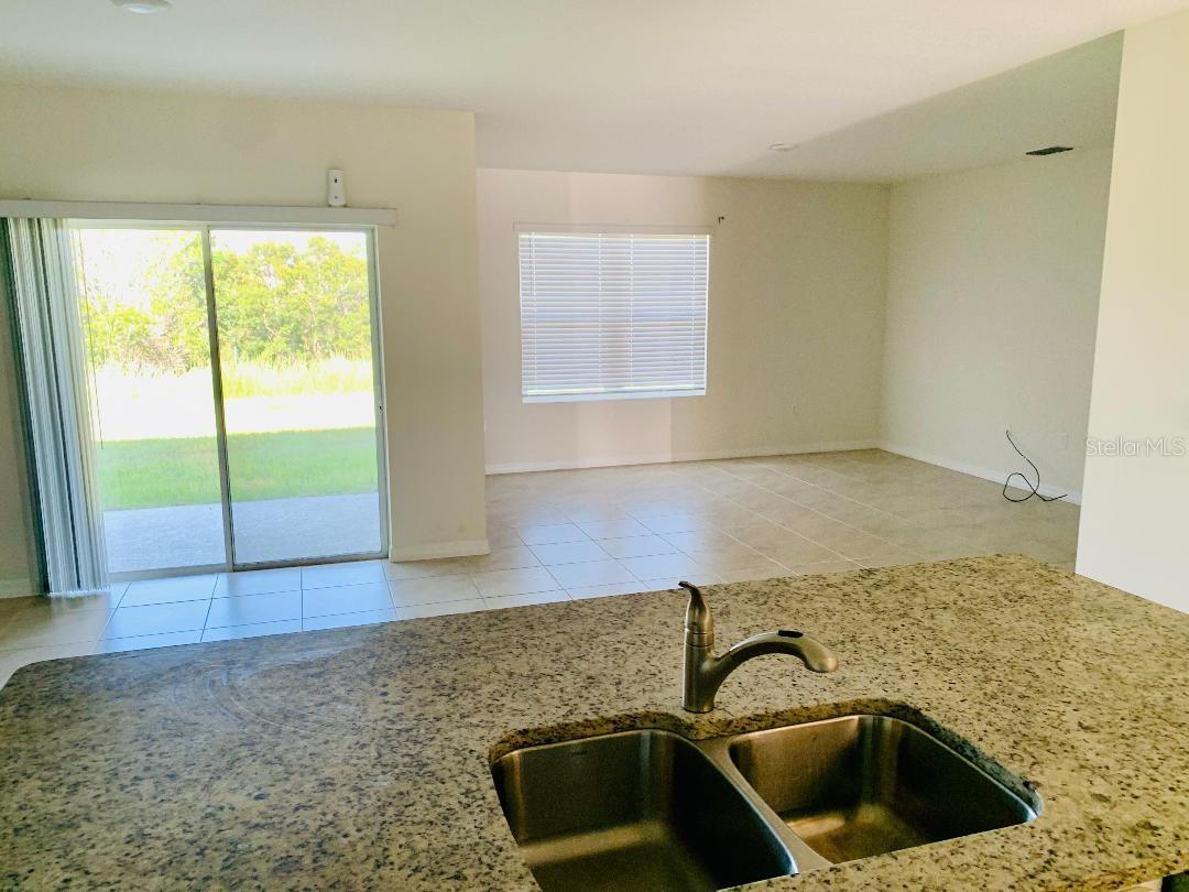 LAKES/LAUREL HLNDS PH 2B - Residential Lease