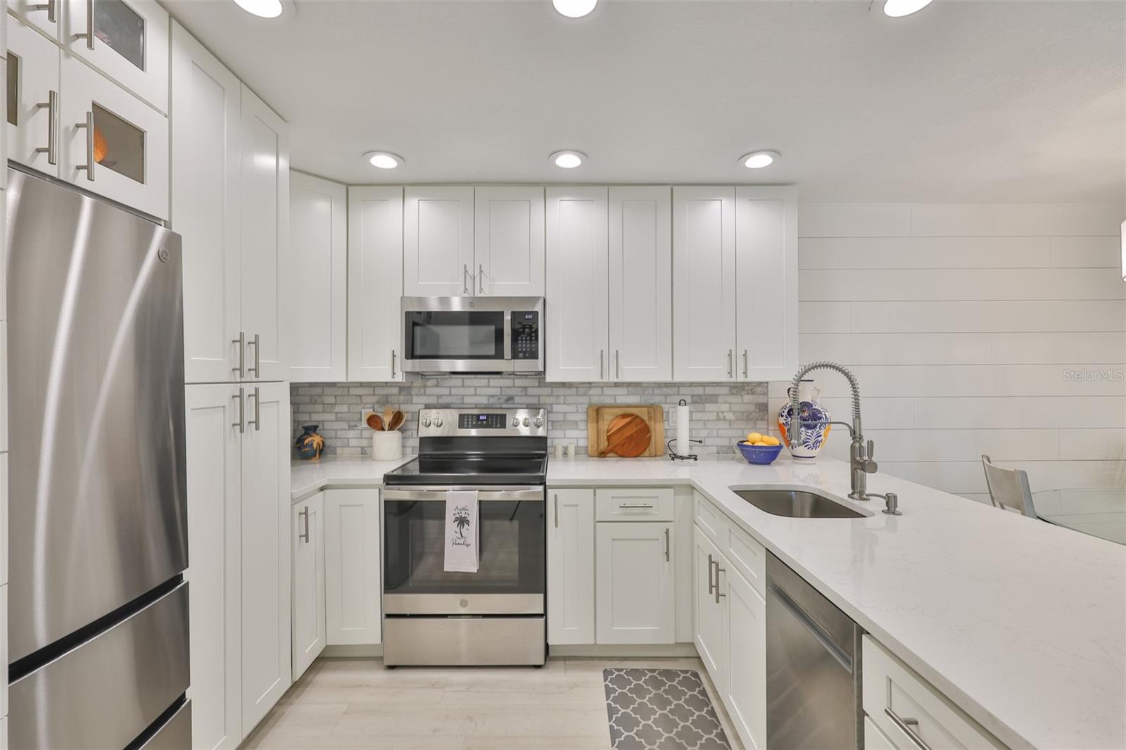 230 MEDALLION BOULEVARD F