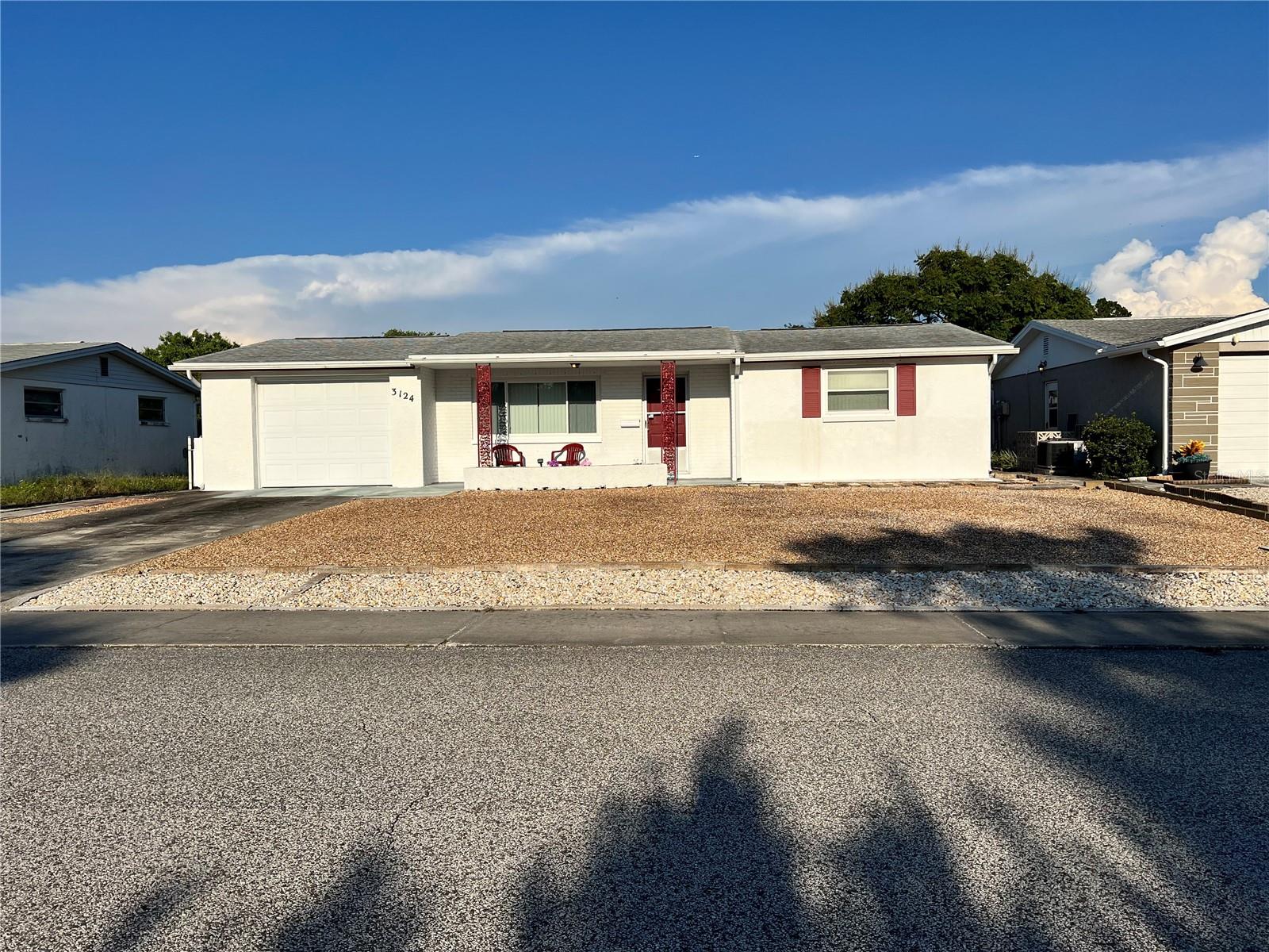 COLONIAL HILLS - Residential