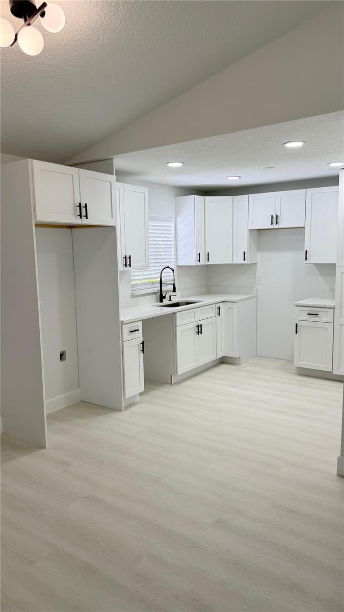 BACCHUS GARDENS SEC 02 - Residential Lease