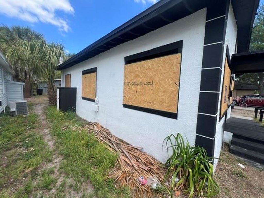 Photo of 1106 Carlton Street, Clearwater, FL 33755 (MLS # TB8496469)