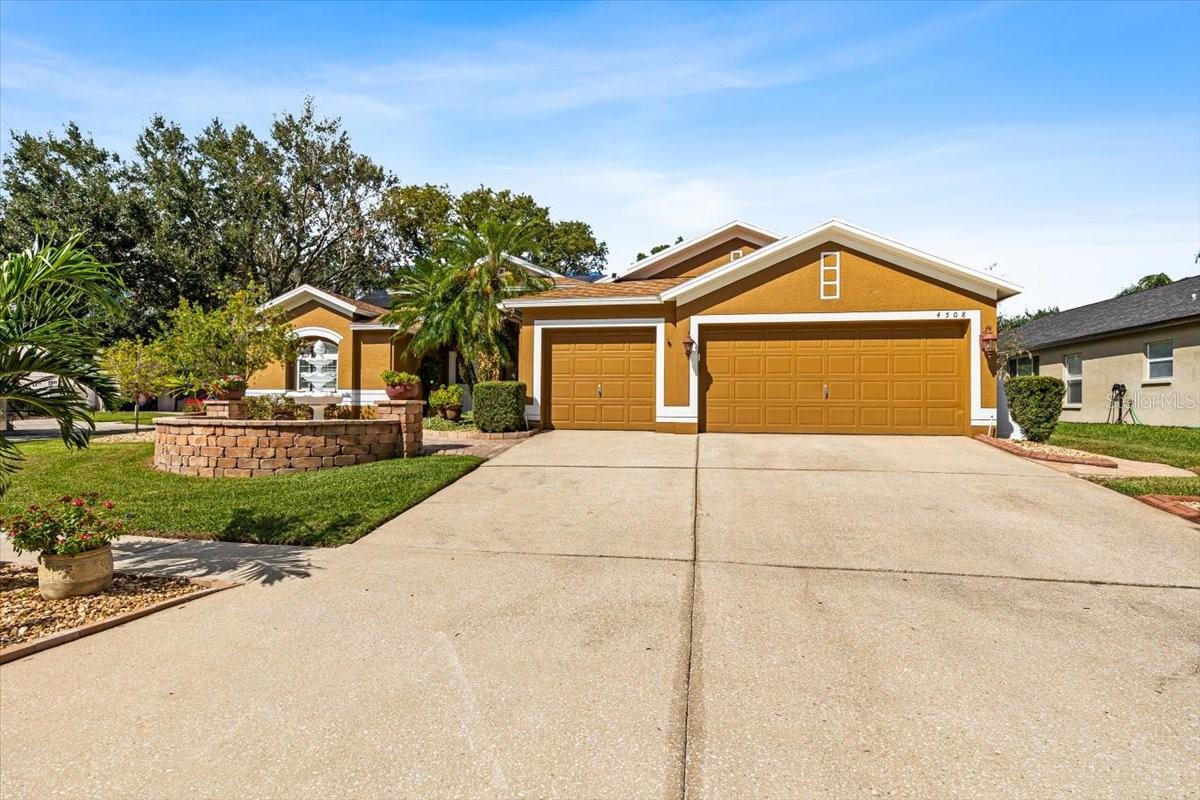 4508 COMPASS OAKS DRIVE