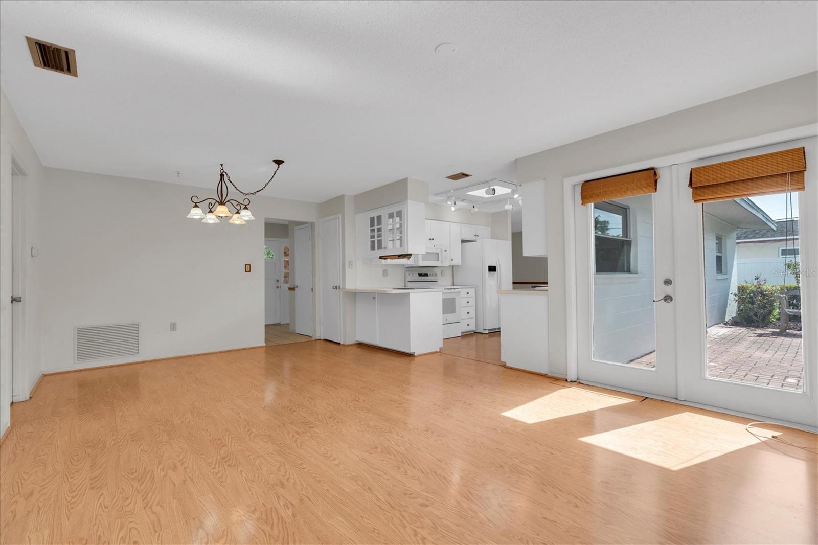 FAIRWAY ACRES UNIT THREE - Residential