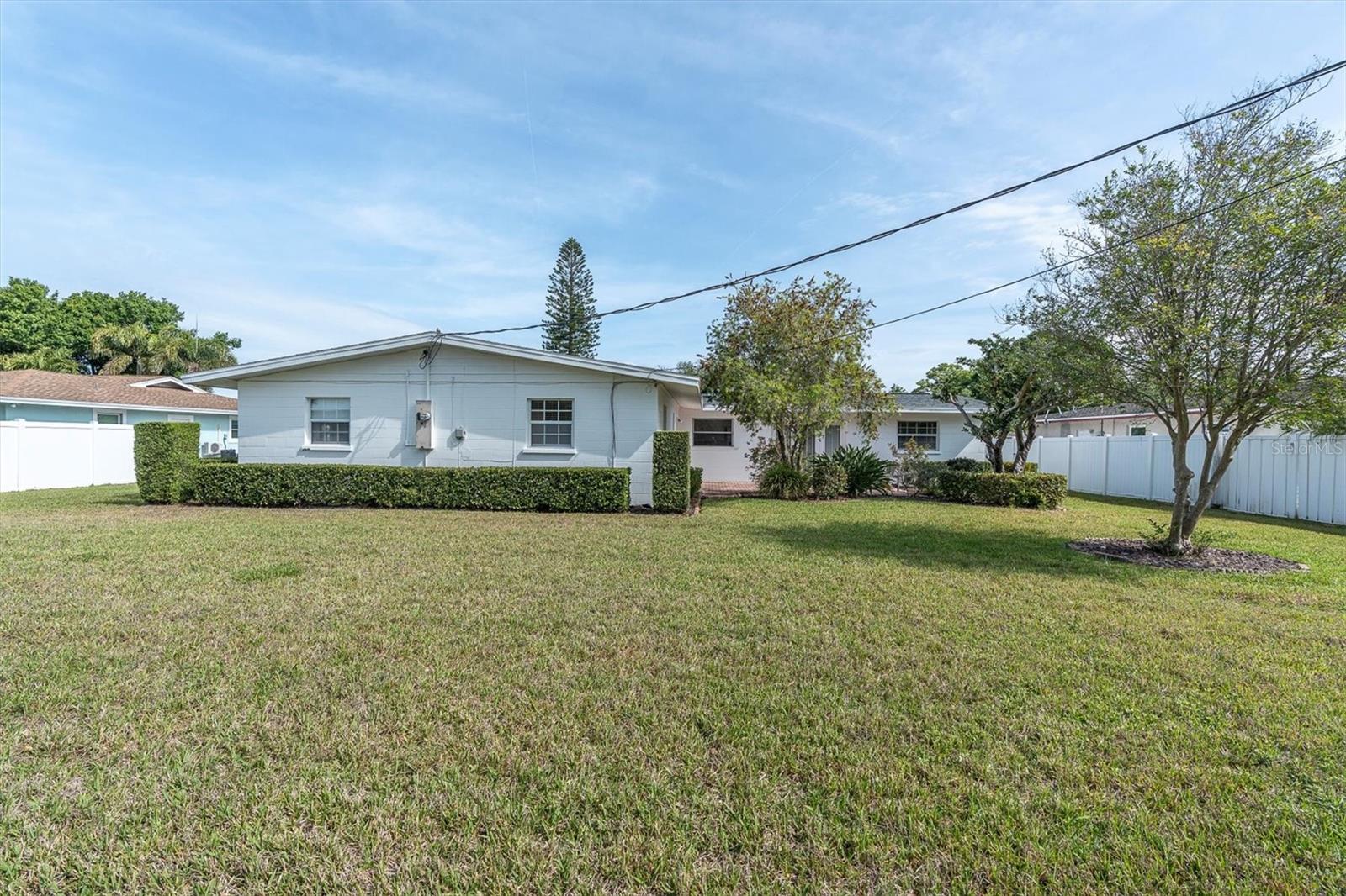 FAIRWAY ACRES UNIT THREE - Residential