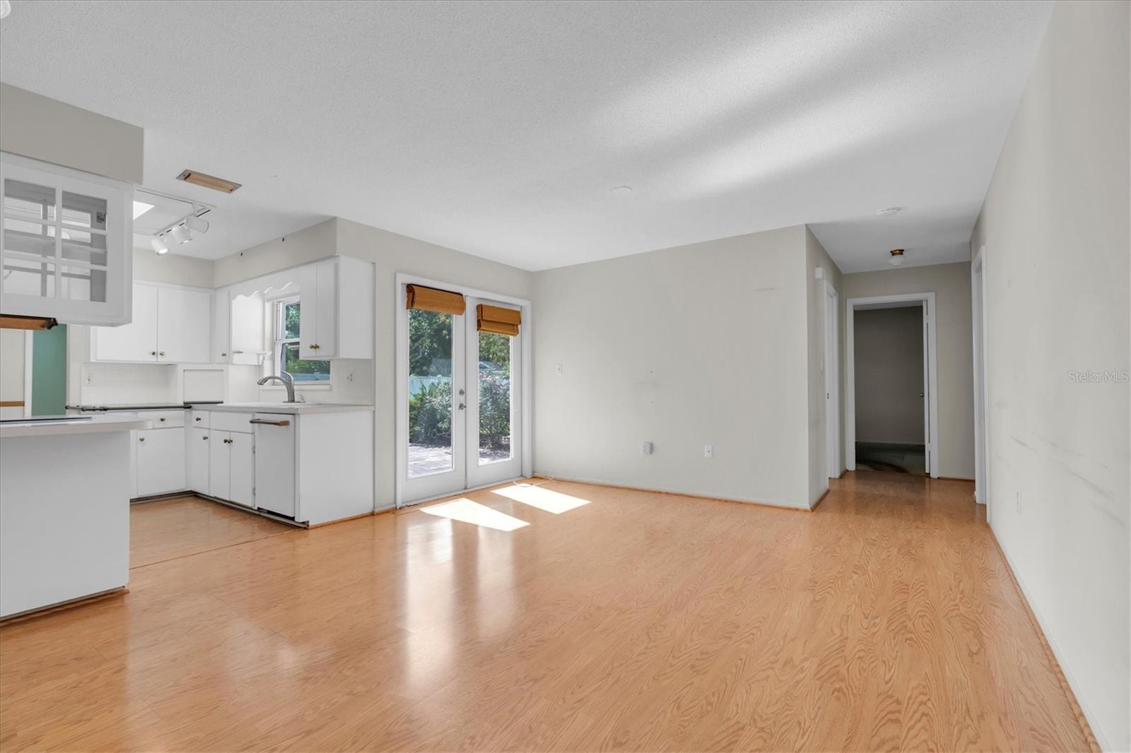 FAIRWAY ACRES UNIT THREE - Residential