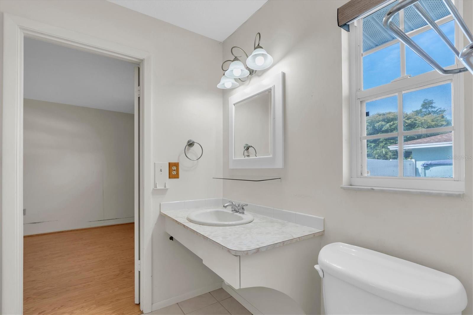 FAIRWAY ACRES UNIT THREE - Residential