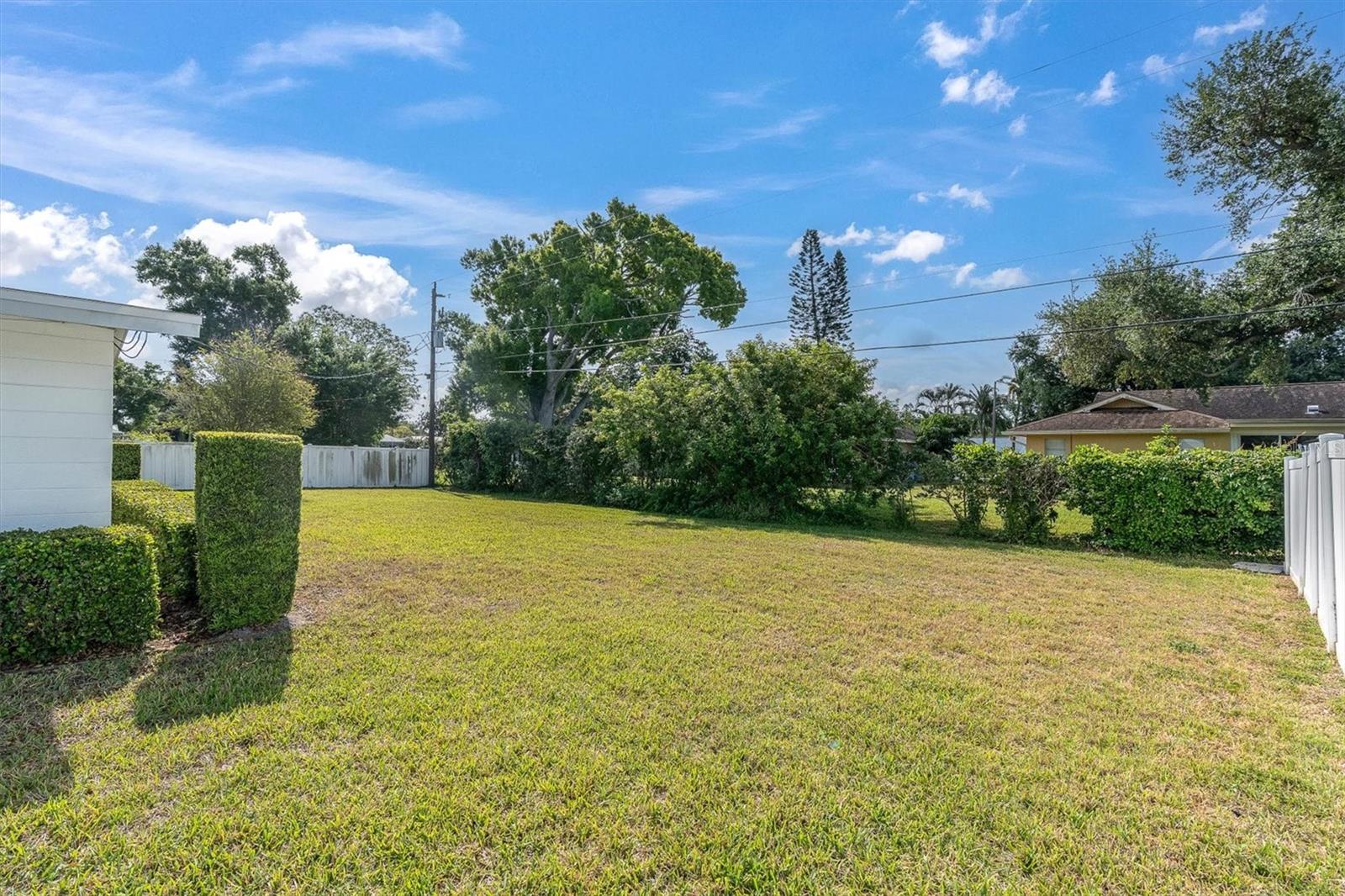 FAIRWAY ACRES UNIT THREE - Residential