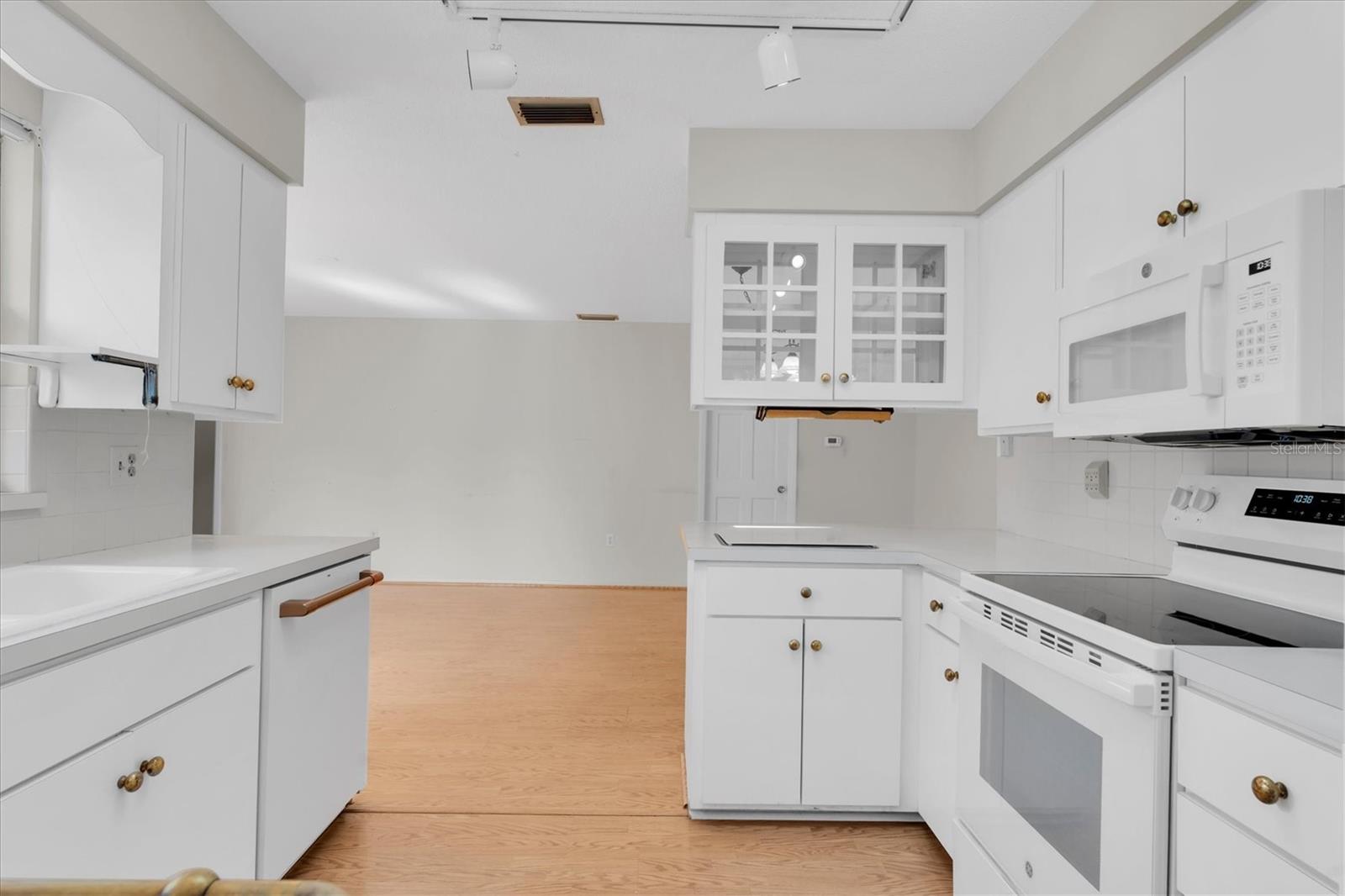 FAIRWAY ACRES UNIT THREE - Residential