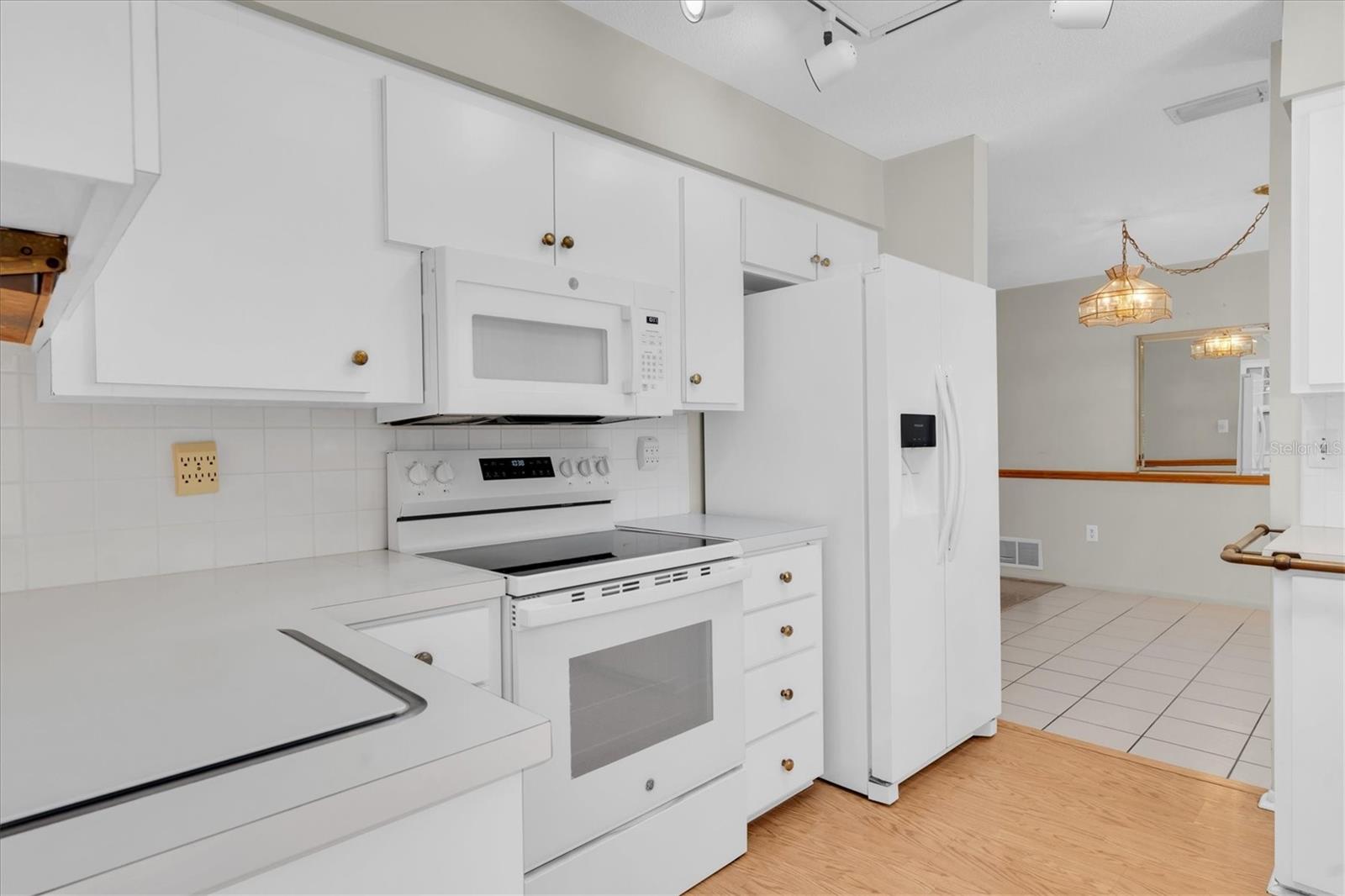 FAIRWAY ACRES UNIT THREE - Residential