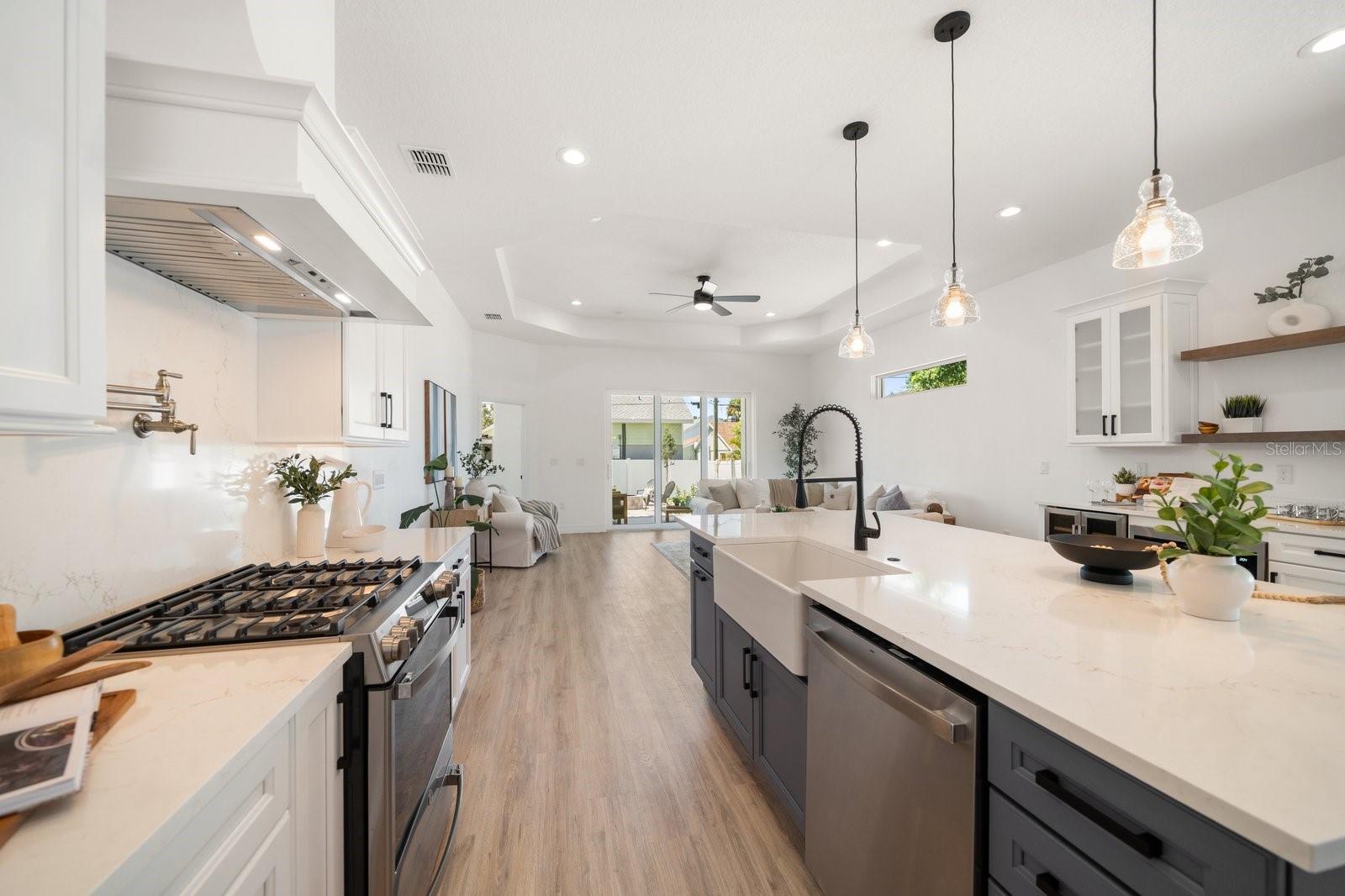 HIGHLAND PARK HELLERS - Residential