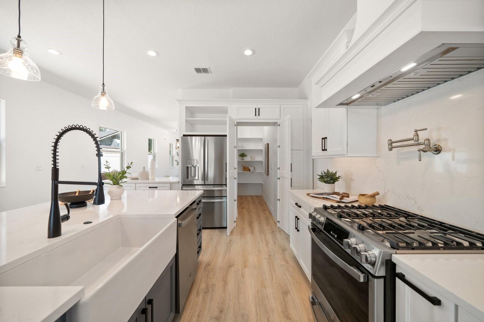 HIGHLAND PARK HELLERS - Residential