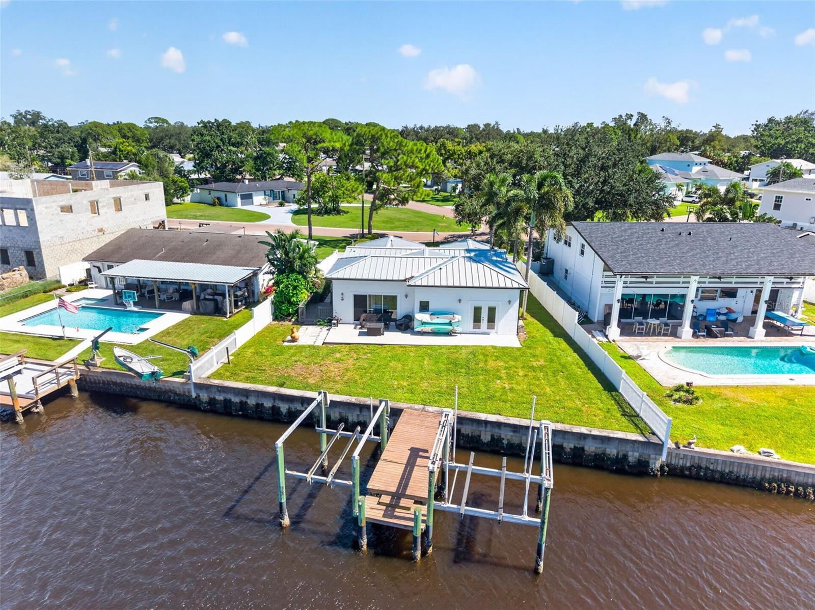 209 TALLAHASSEE DRIVE NE