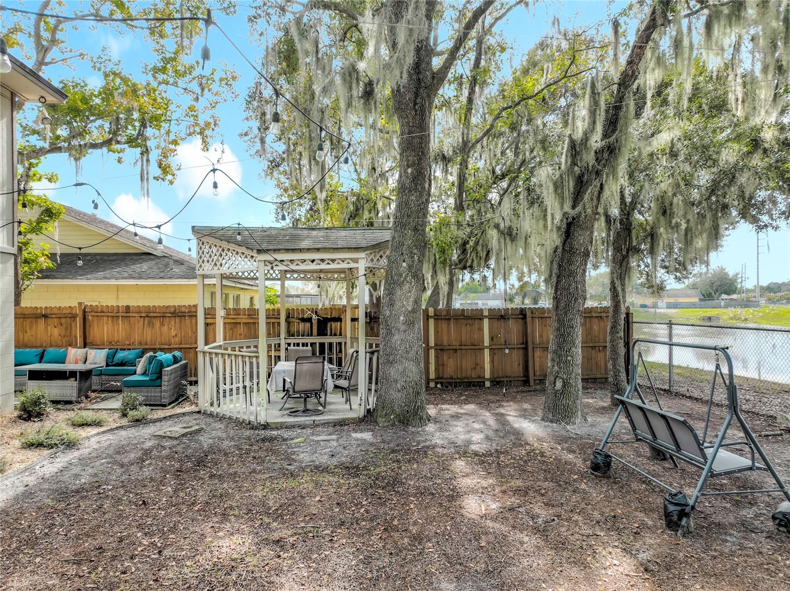 CURRY FORD WOODS - Residential