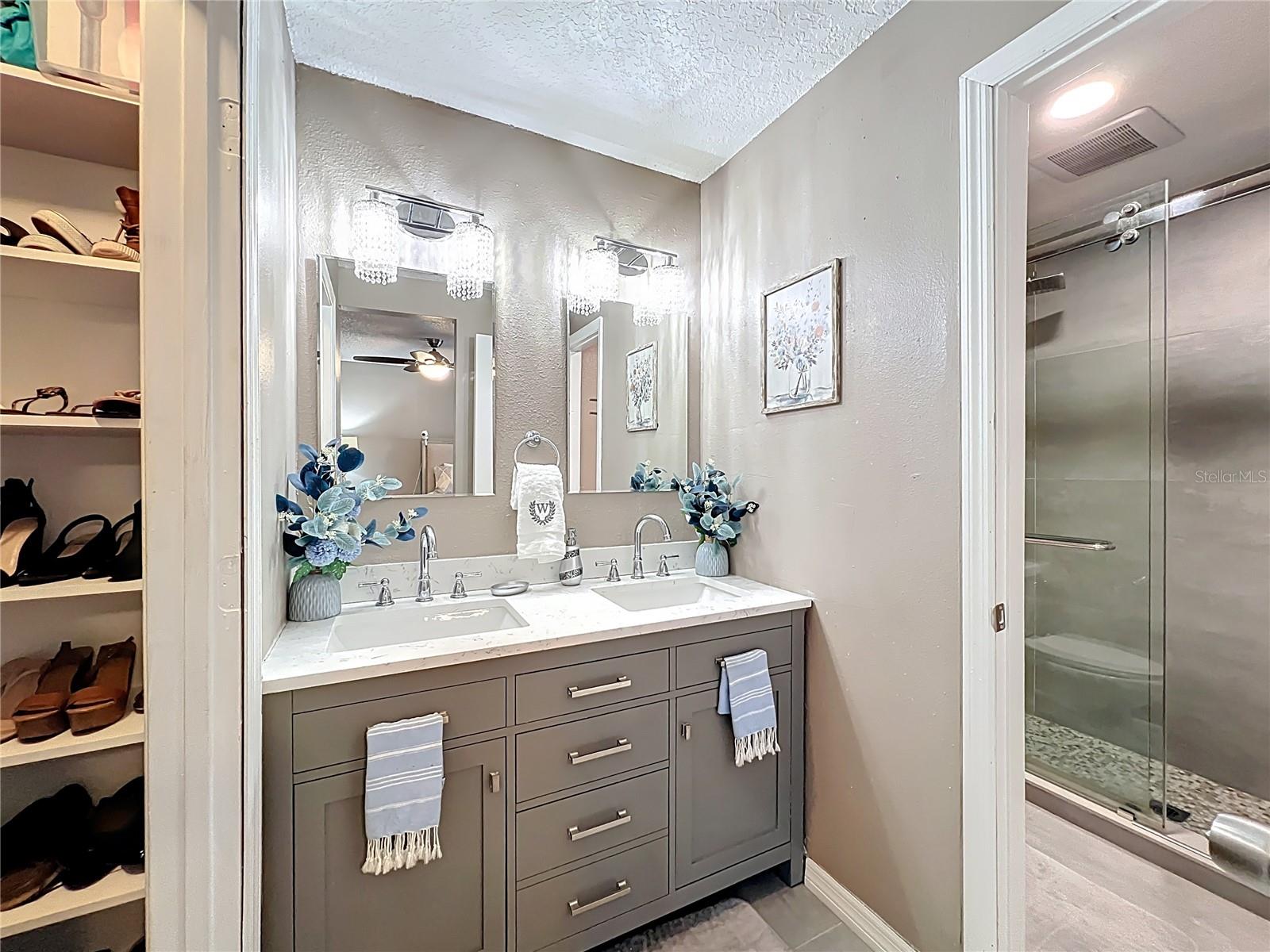 CURRY FORD WOODS - Residential