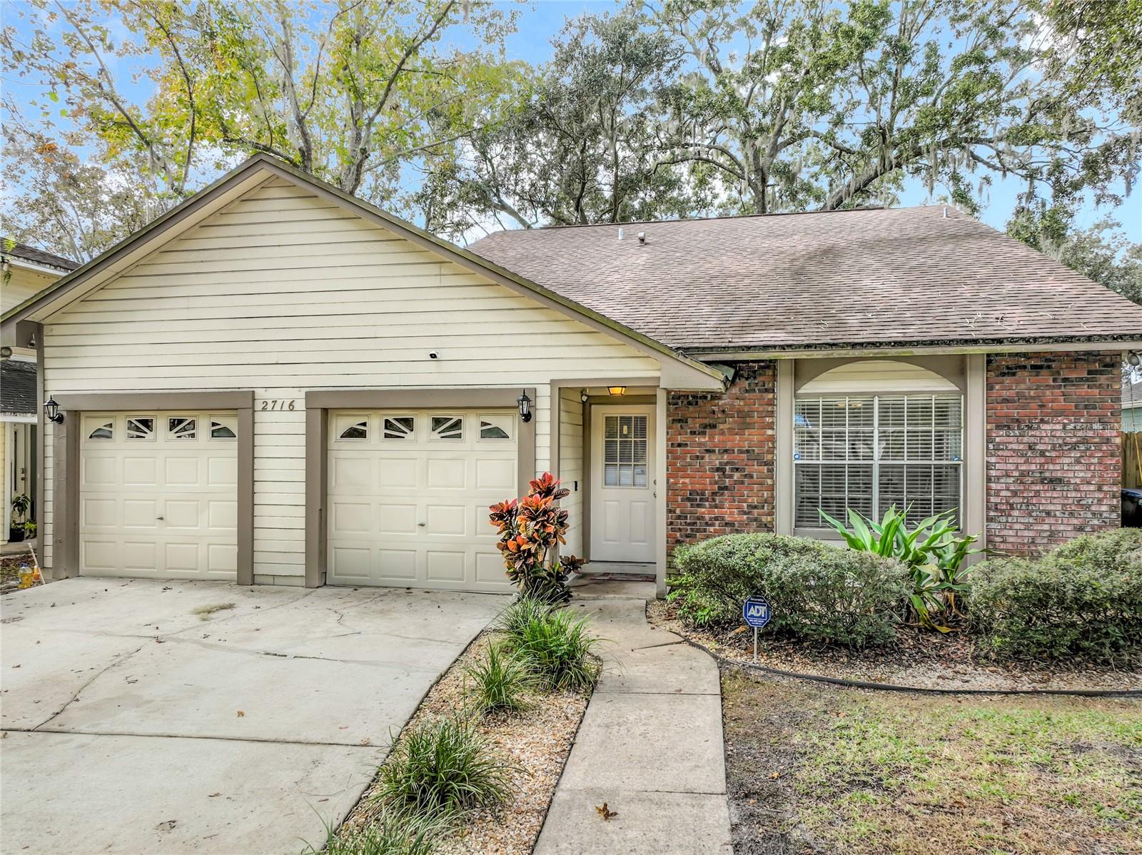 CURRY FORD WOODS - Residential