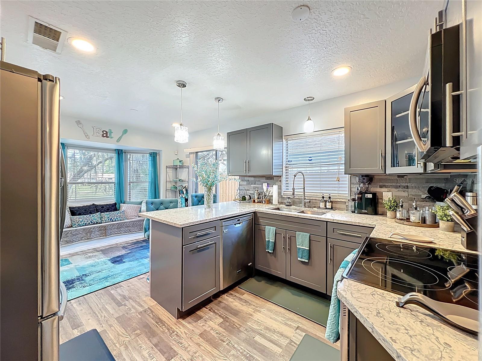 CURRY FORD WOODS - Residential