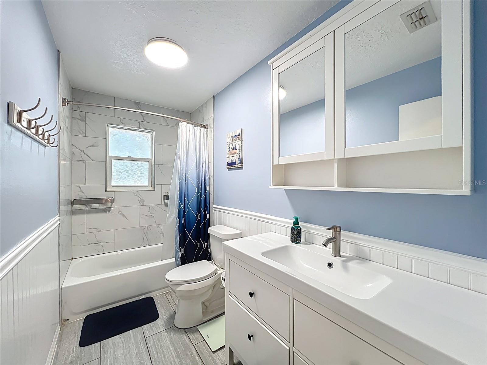 CURRY FORD WOODS - Residential