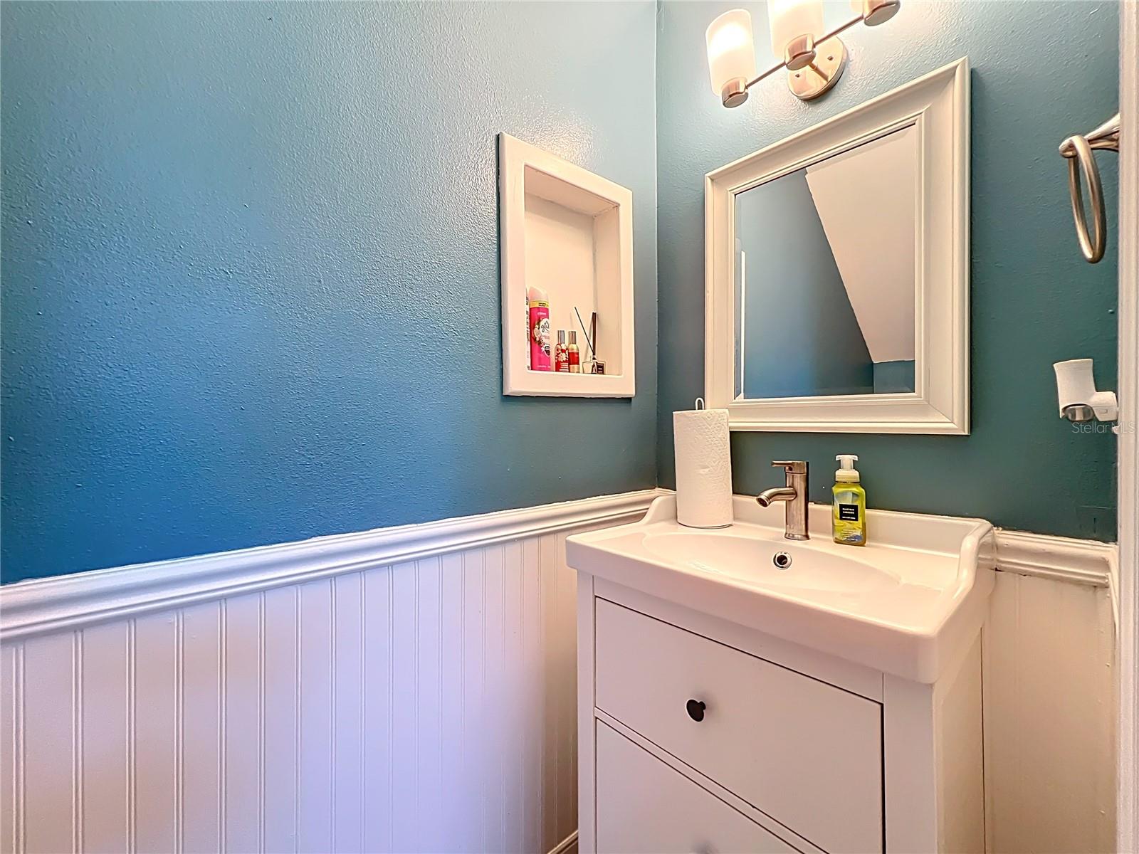 CURRY FORD WOODS - Residential