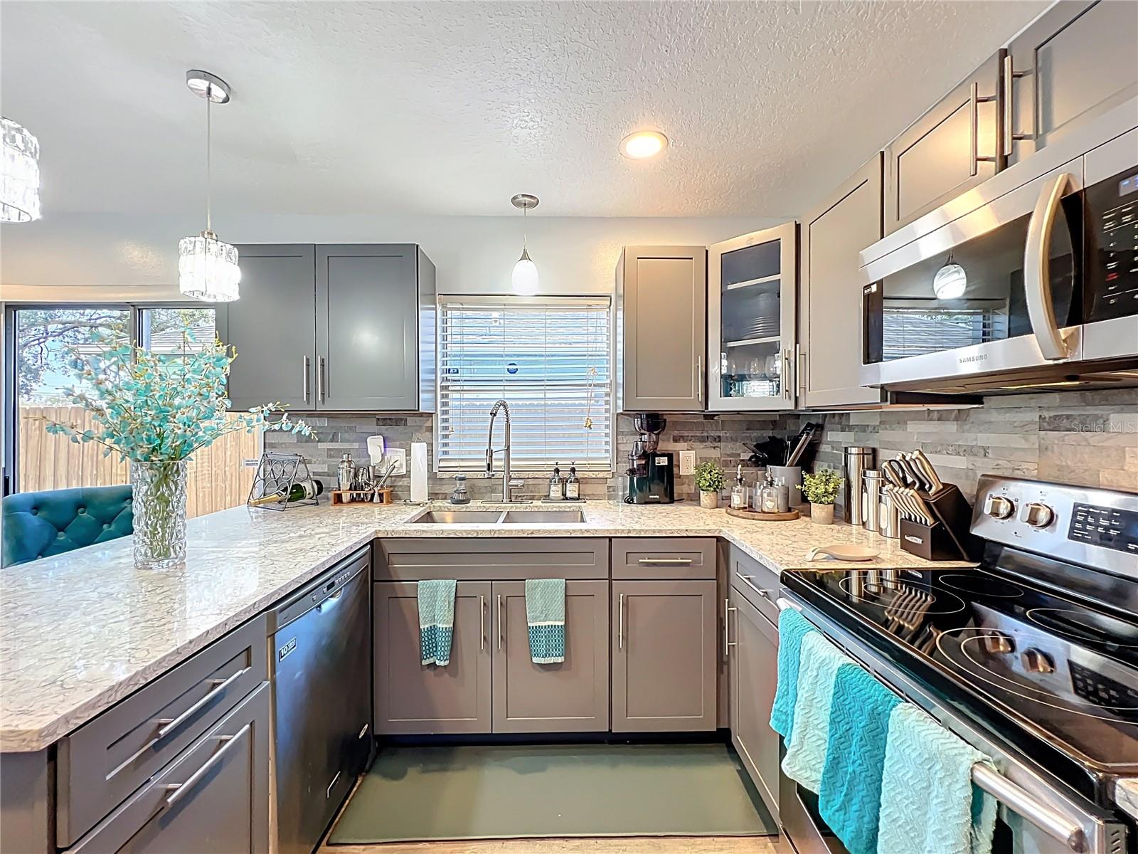 CURRY FORD WOODS - Residential