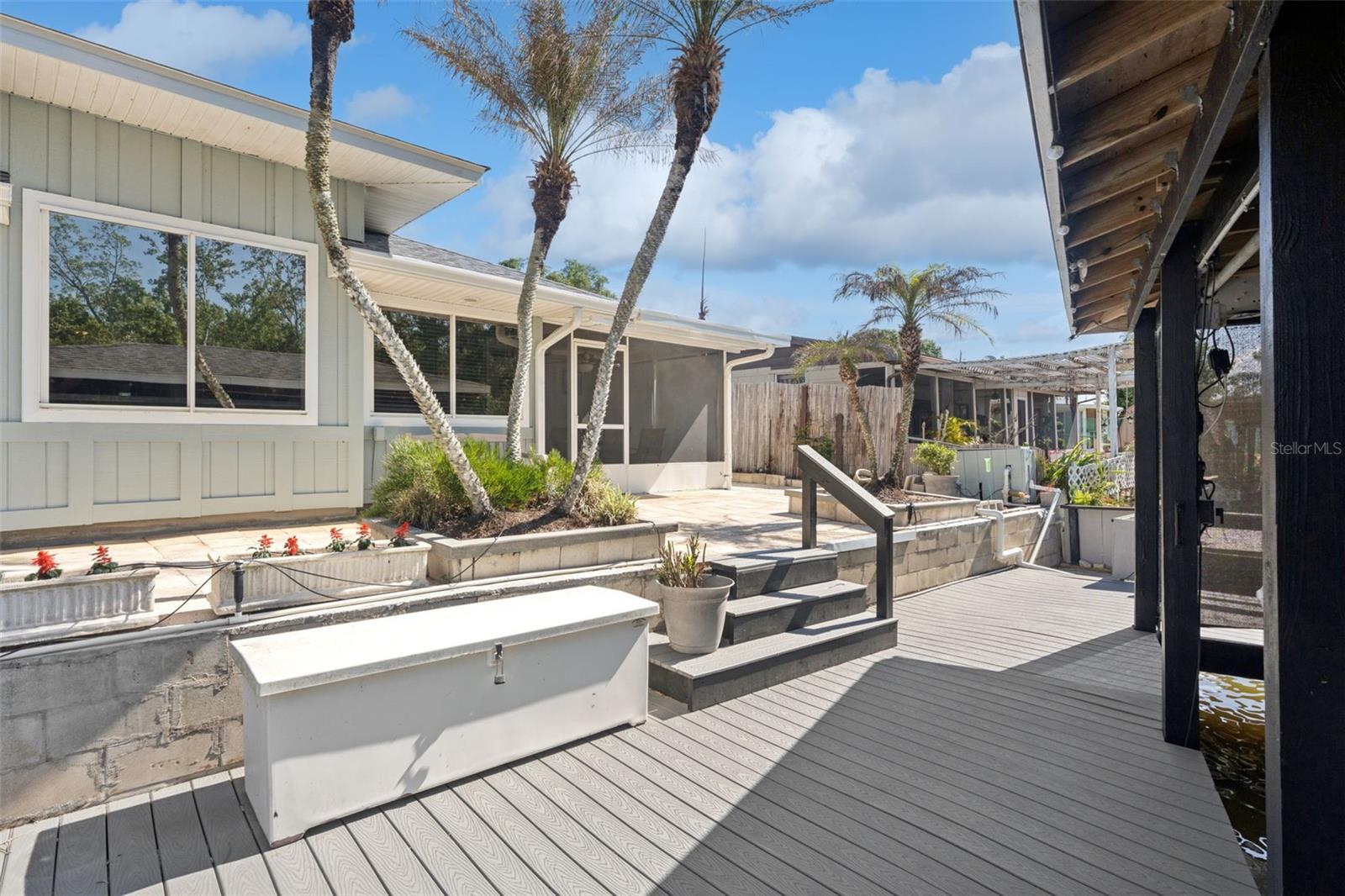 LAKE HARRIS SHORES UN #1 - Residential