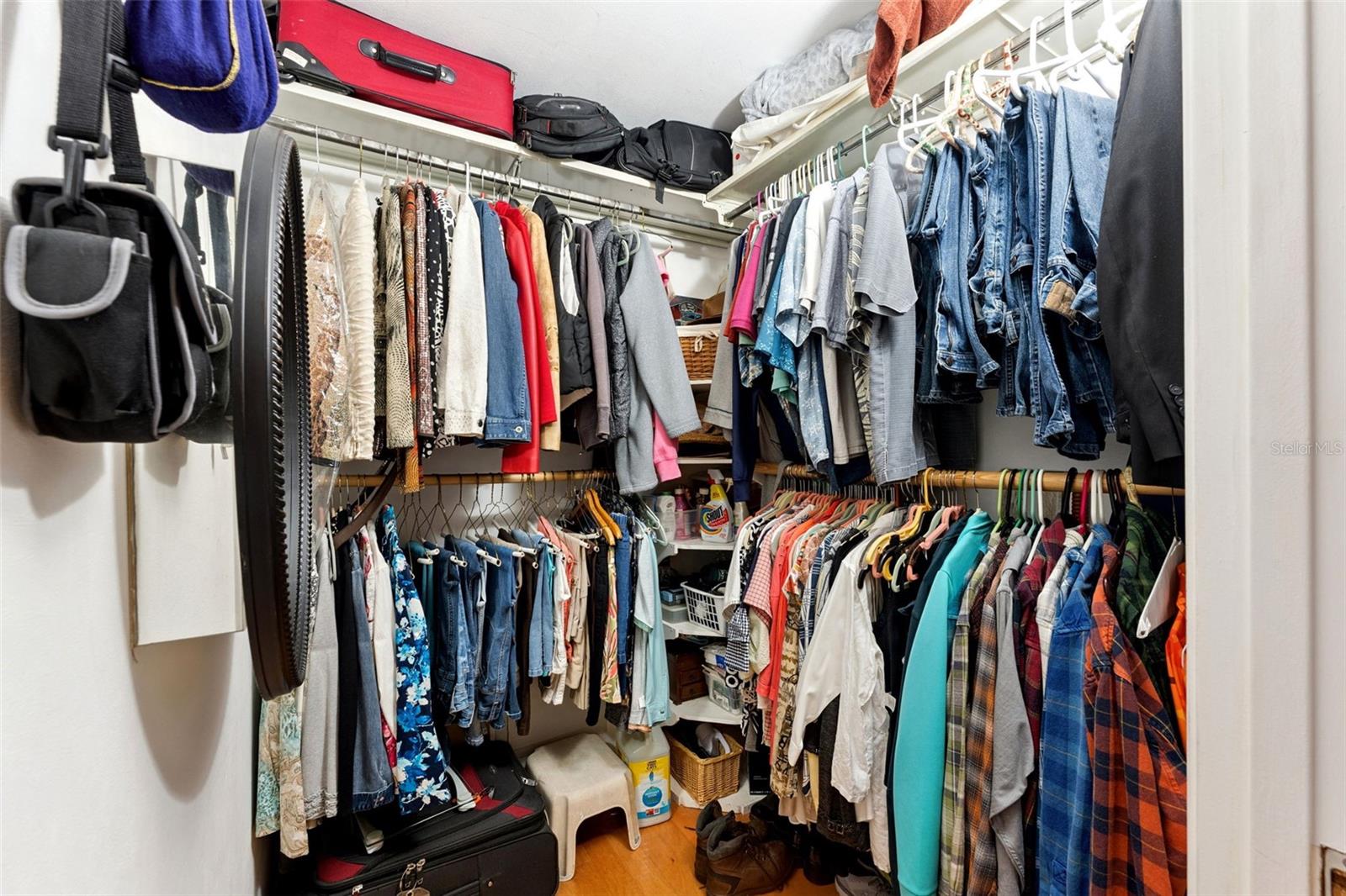 LAKE HARRIS SHORES UN #1 - Residential