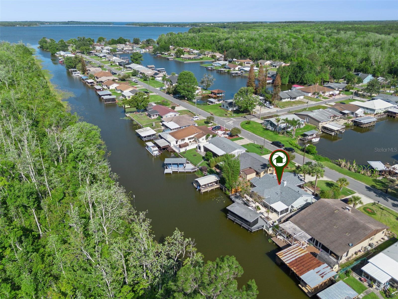 LAKE HARRIS SHORES UN #1 - Residential