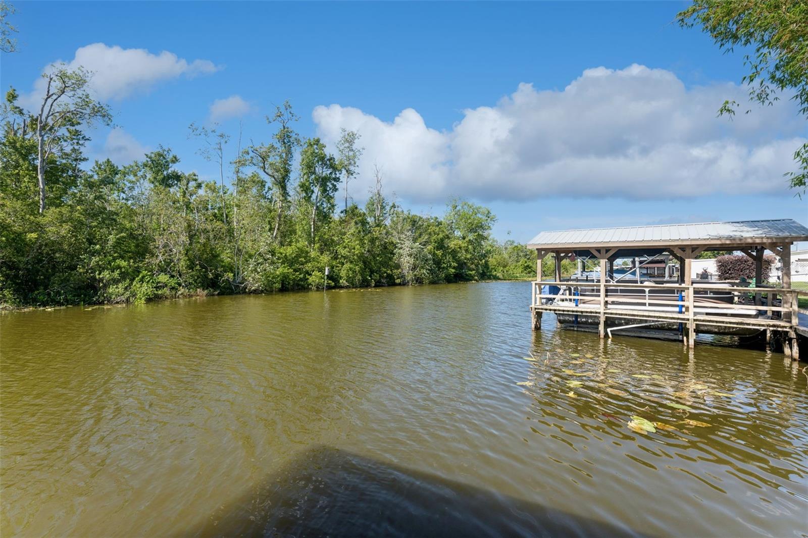 LAKE HARRIS SHORES UN #1 - Residential