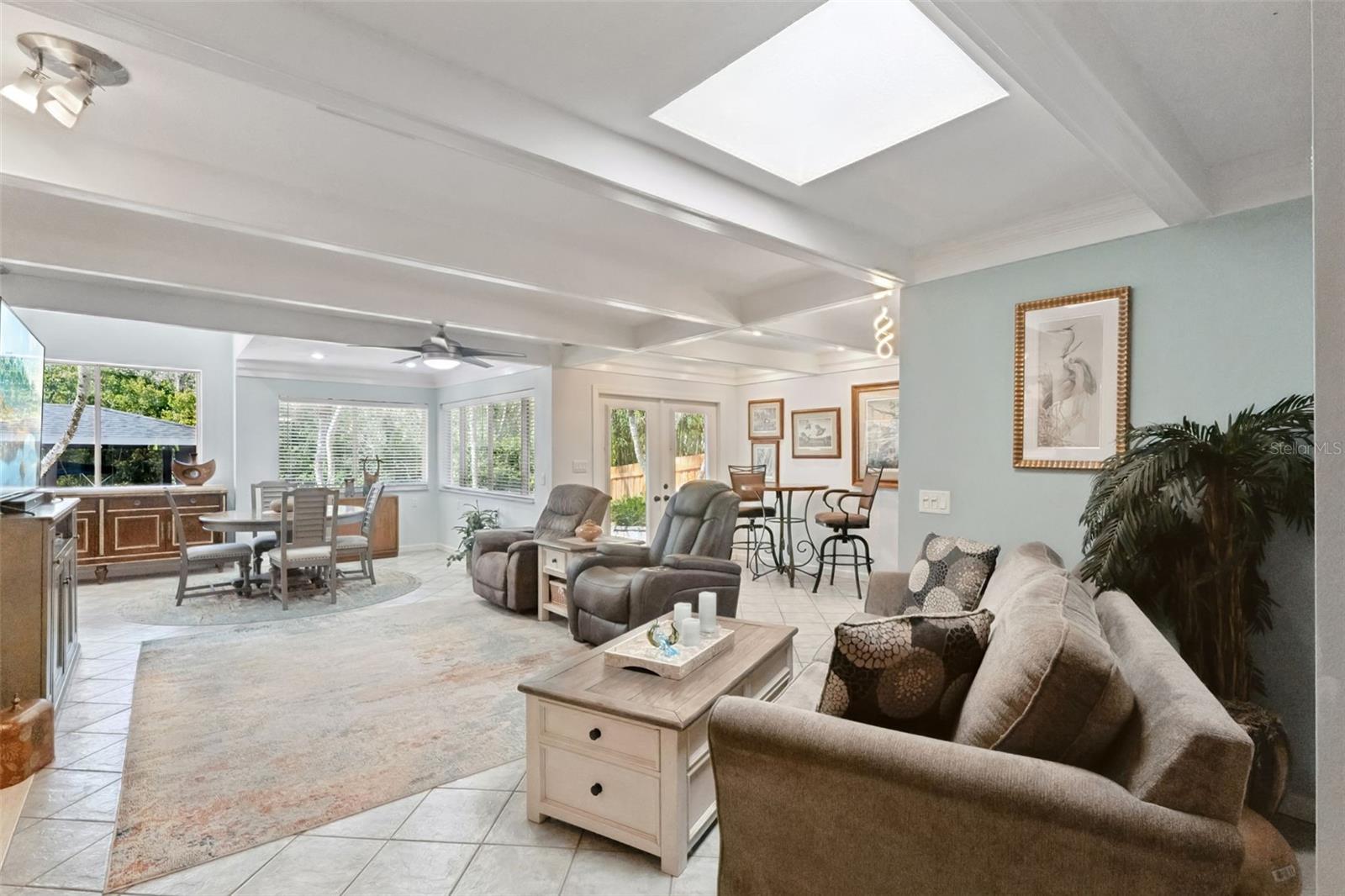 LAKE HARRIS SHORES UN #1 - Residential