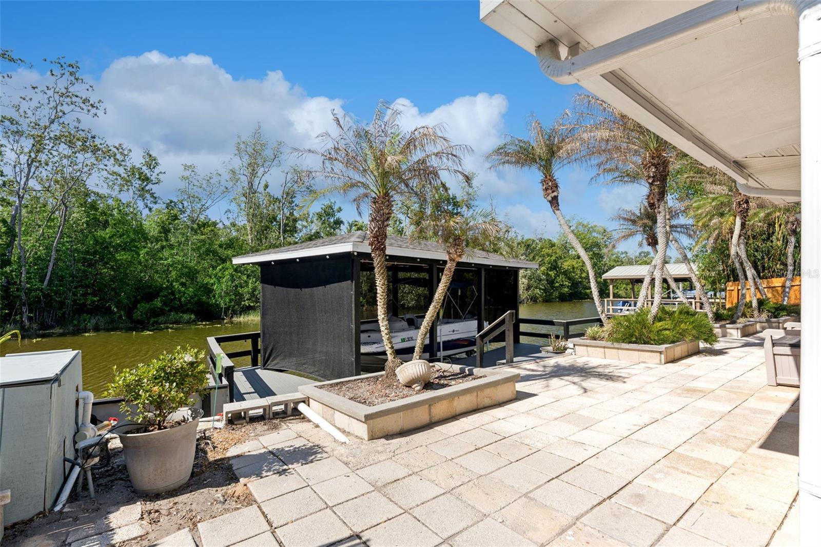 LAKE HARRIS SHORES UN #1 - Residential