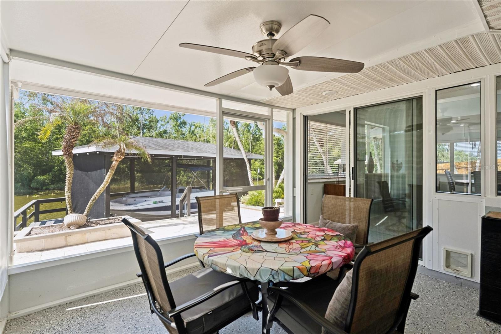 LAKE HARRIS SHORES UN #1 - Residential