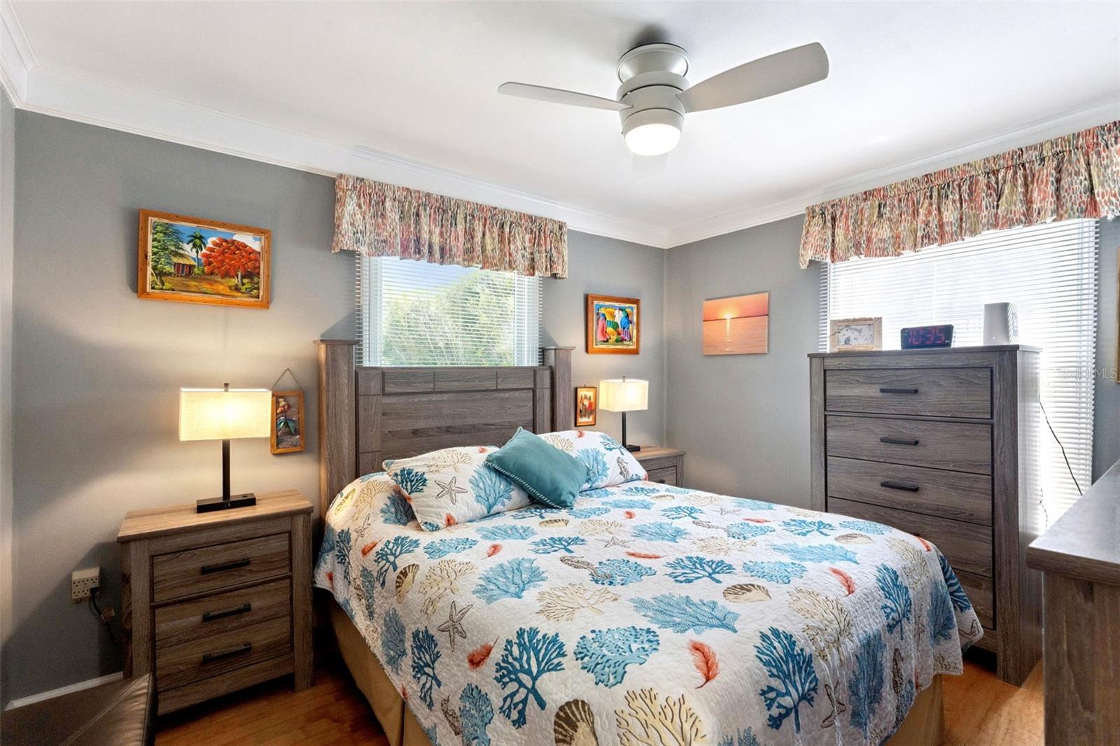 LAKE HARRIS SHORES UN #1 - Residential